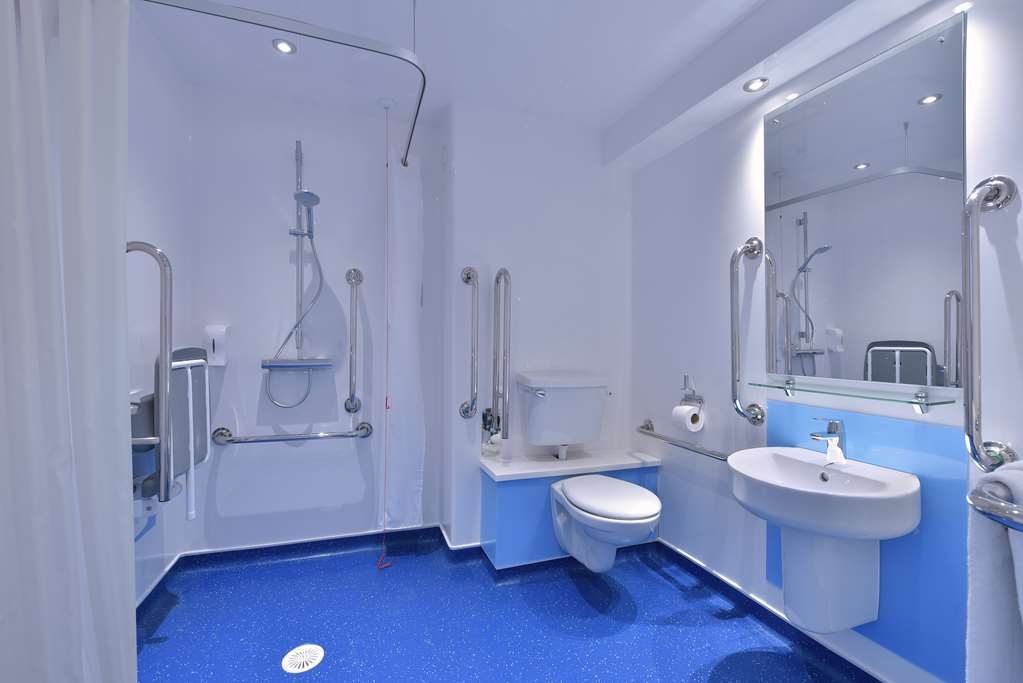 Travelodge Bath Central Δωμάτιο φωτογραφία