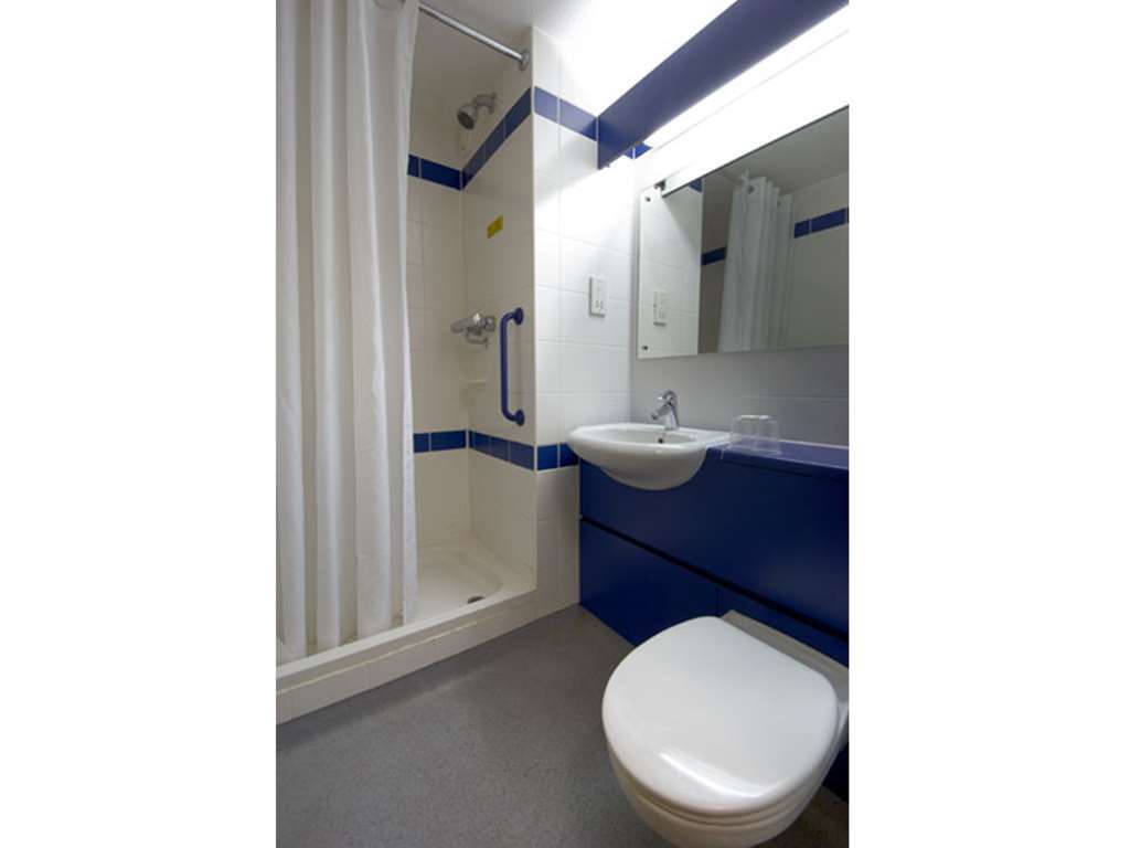 Travelodge Bath Central Δωμάτιο φωτογραφία